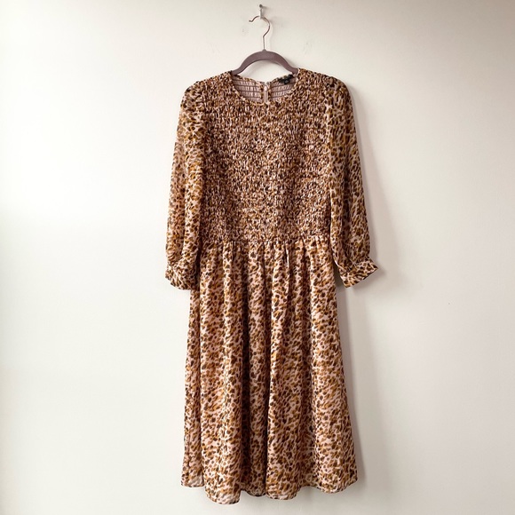 NWT Ann Taylor Petite Animal Print Smocked Dress - Picture 2 of 9